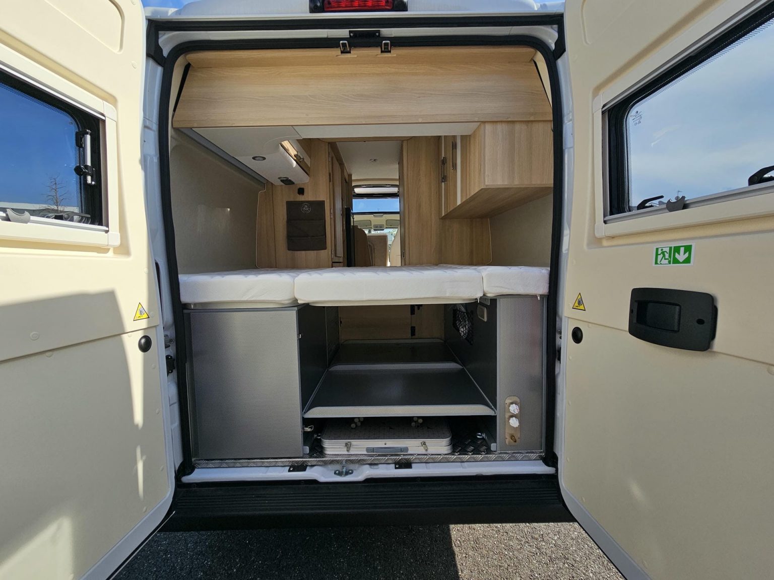 Fourgon Magellan 643 Campérêve - soute