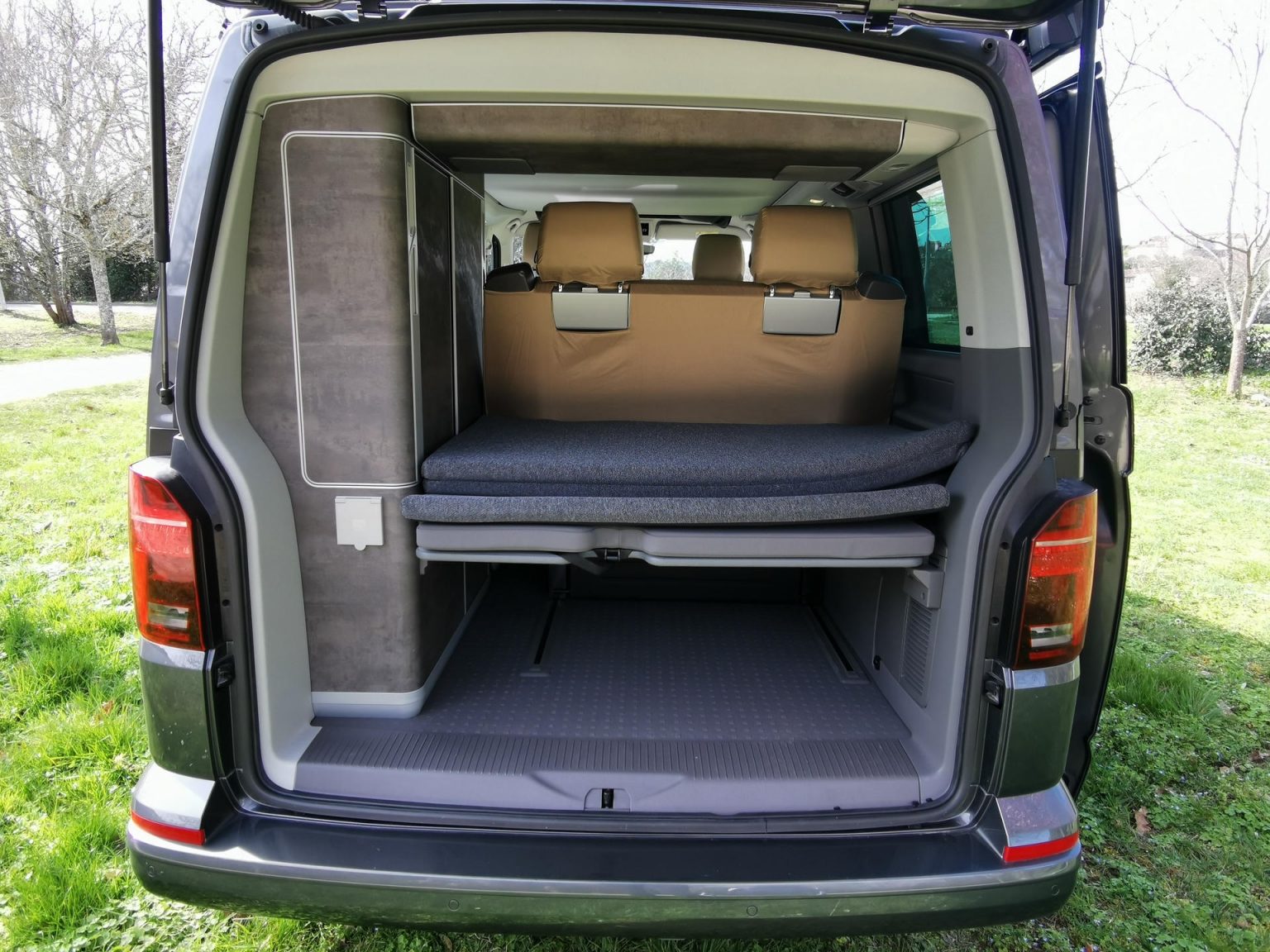 Volkswagen California T6.1 - coffre