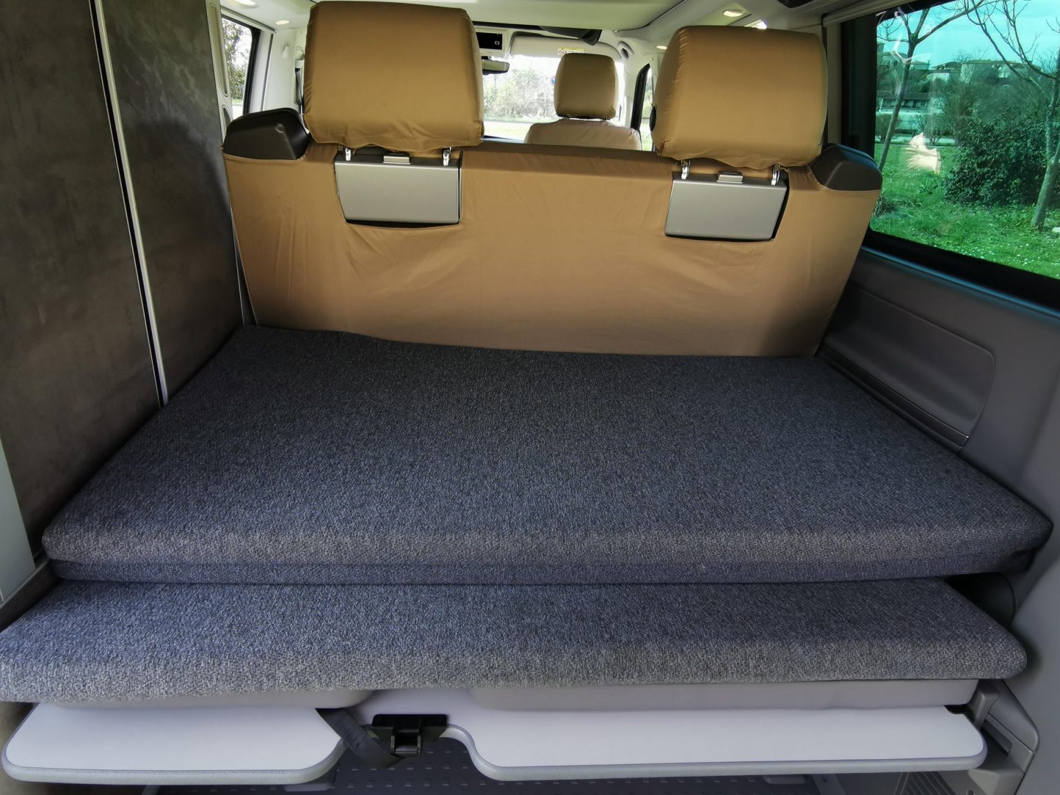 Volkswagen California T6.1 - sur-matelas