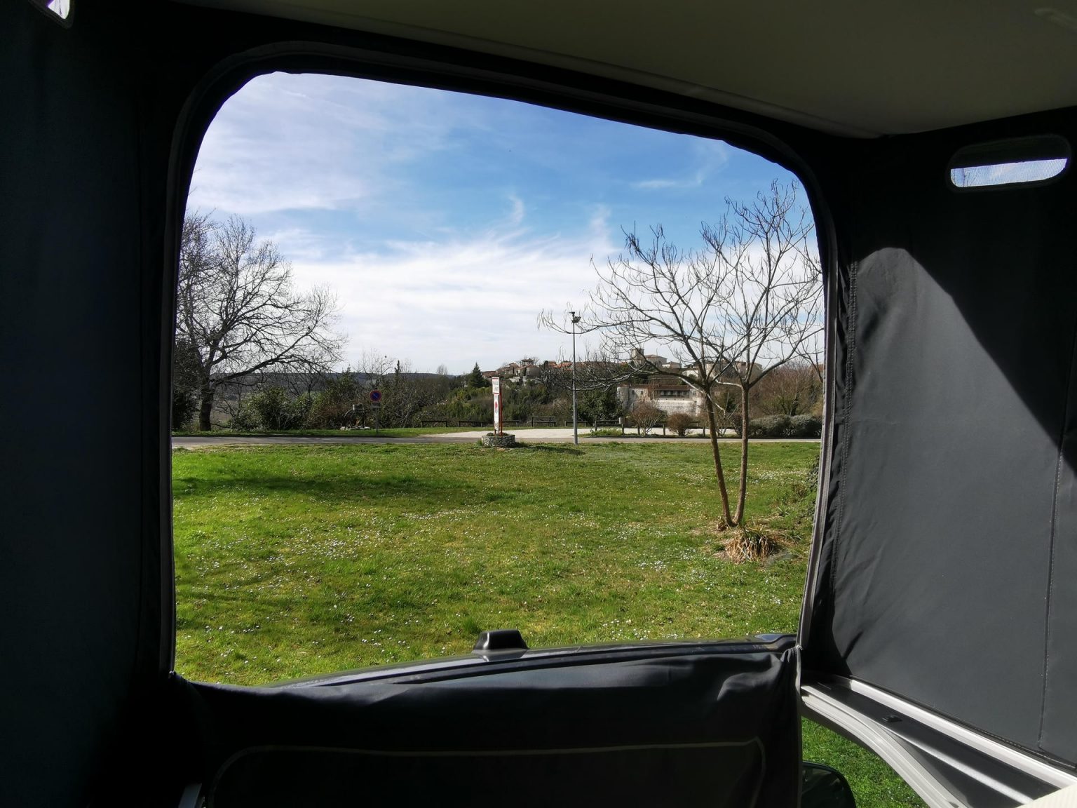 Volkswagen California T6.1 - Ouverture toit relevable